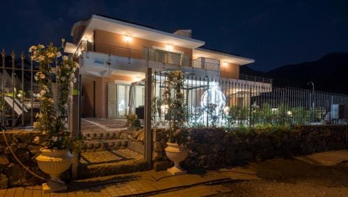 Villa Armonia Hotel in Praia A Mare