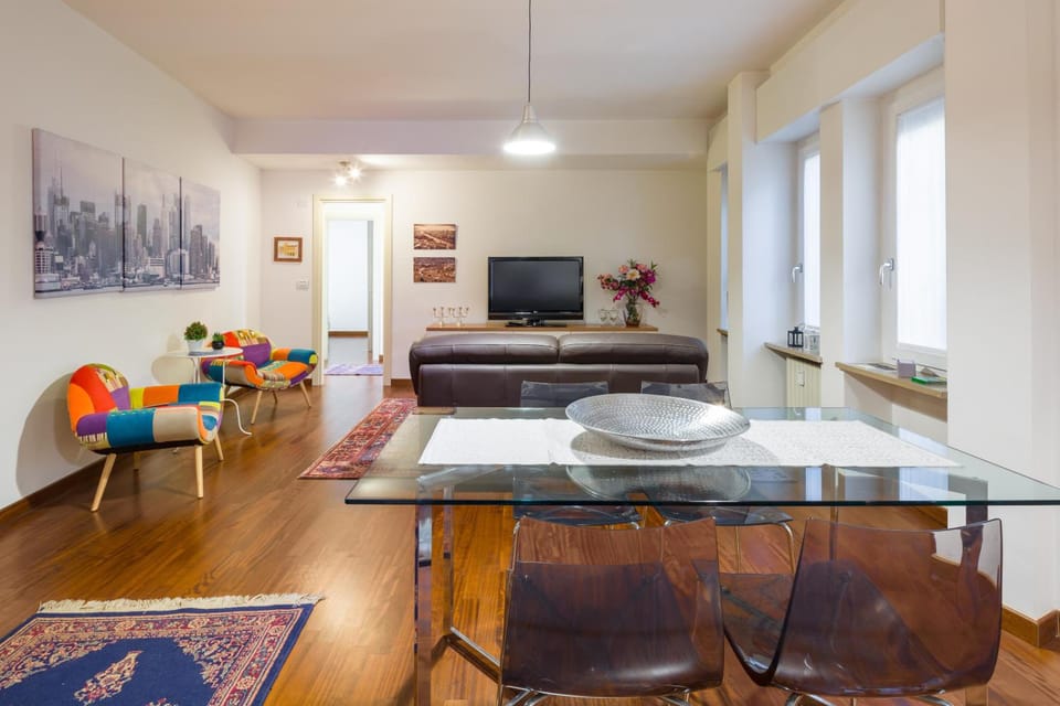 Cattaneo Arena Apartaments Hotel in Verona
