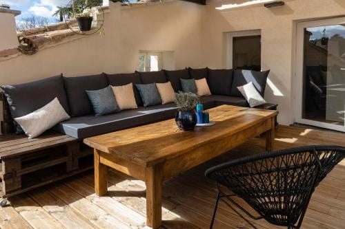 La terrasse de Tiss Hotel in Bédoin