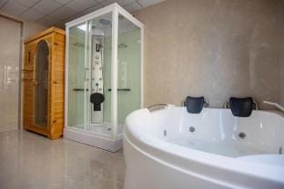 Ouyu - Hot Spring Impression · Wellness Homestay Hotel in Zhejiang