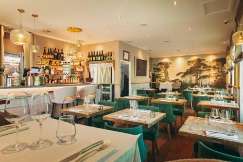 Hausman Suites - Appart Hotel Hotel in Caluire-et-Cuire