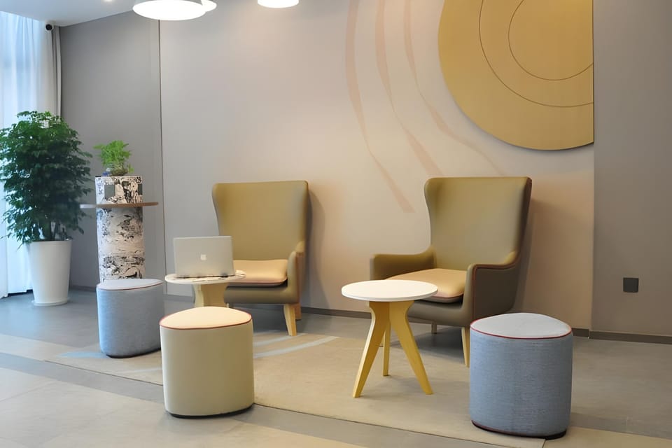 Home Inn Neo Jiashan Railway Station Hengli Plaza Hotel in Shanghai