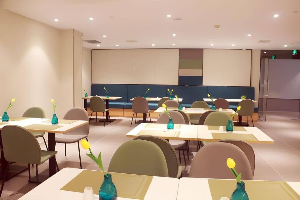 Home Inn Style Wuhan Optics Valley Poly Plaza Youth City Hotel in Wuhan