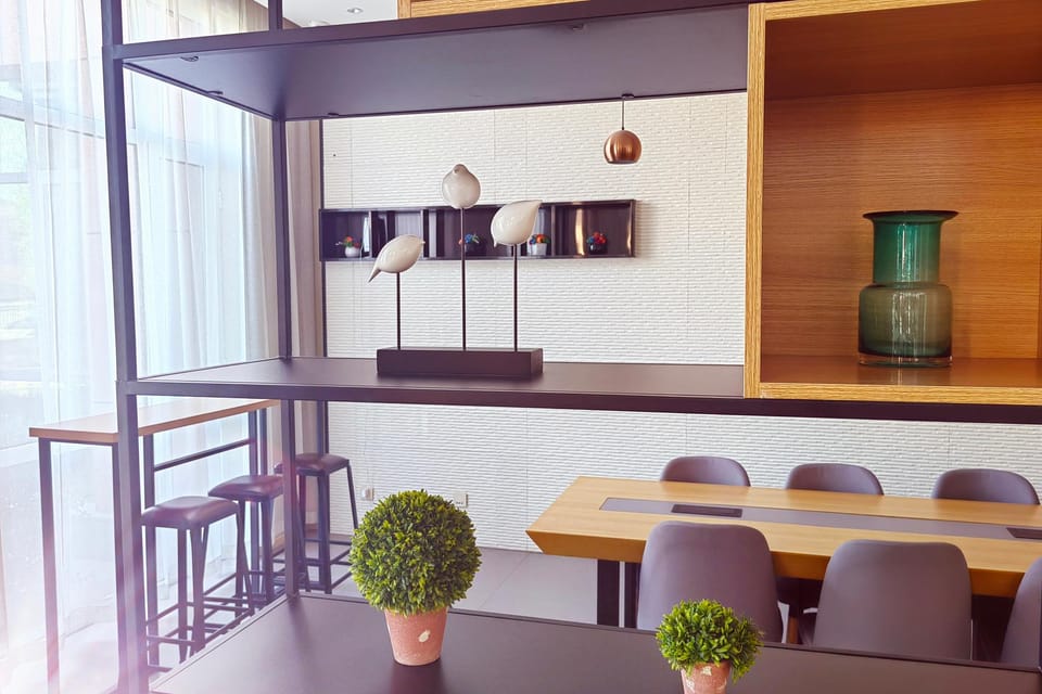 Home Inn Style Ulanqab High-speed Railway Station Vehicle Management Office Hotel in China