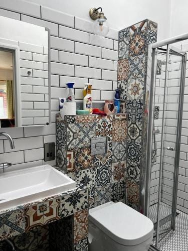 Cherry Hill Studio Hotel in Reading