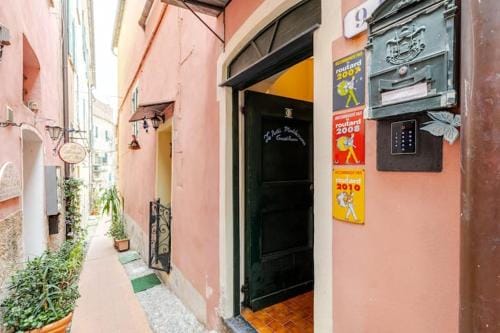 Camera Azzurra nel borgo con Balcone e Terrazzino Hotel in Liguria