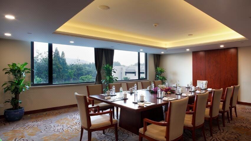 Lakeview Hotel Hangzhou Hotel in Hangzhou