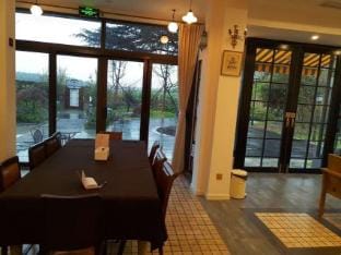Cozylife Jingshan Hotel in Hangzhou
