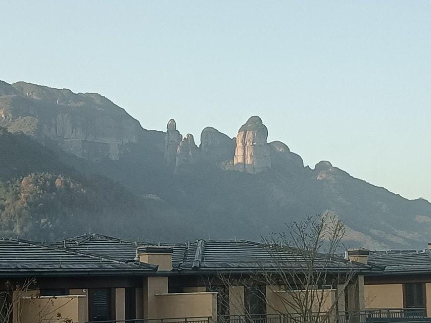 Shenxianju Yinyi Hot Spring Xiaozhu Hotel in Zhejiang