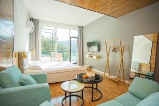 Qiandao Lake Qinglv Lakeview Holiday Villa Hotel in Hangzhou
