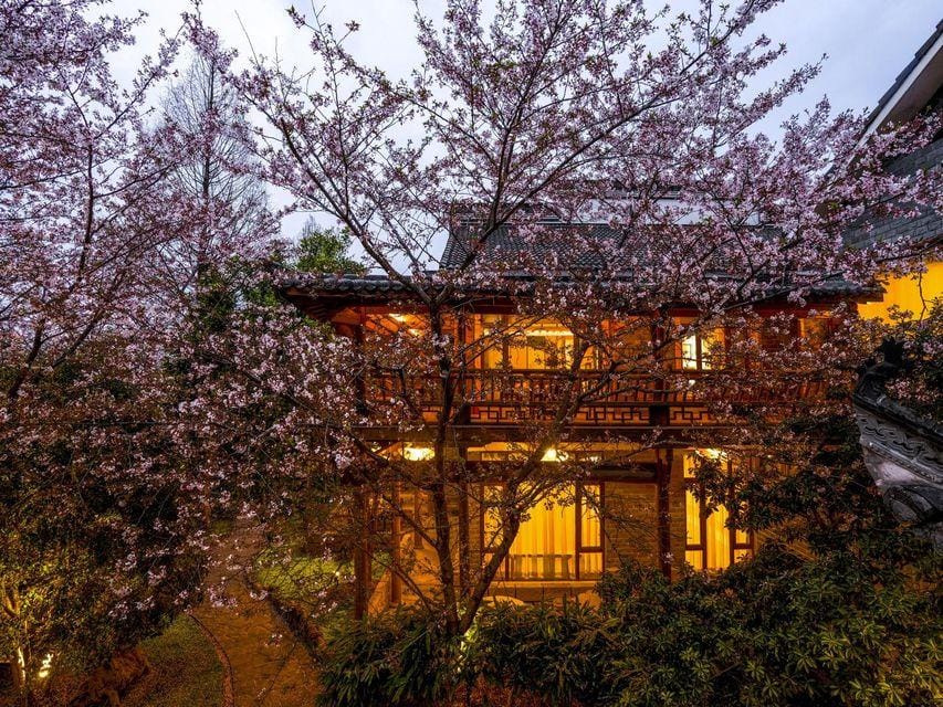 Seclusive Mengxi Garden Hotel in Hangzhou