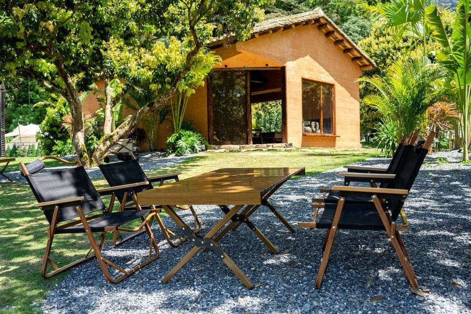 Guangzhou Building Material Language·Bagyu Camping Base Hotel in Guangzhou