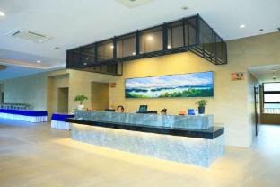 Qiandao Lake Sunshine Waterfront Resort Hotel in Hangzhou
