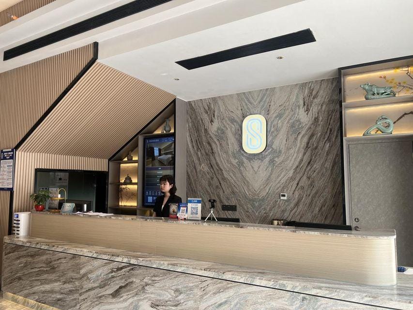 MAXACCOM Future Express Hotel (Jiashan Wanlian Plaza) Hotel in Shanghai