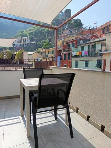 Santa Marta Rooms - Vernazza Hotel in Vernazza