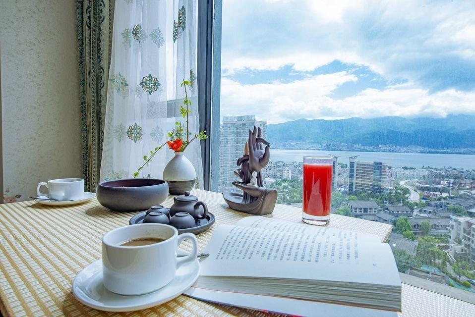 Mountain-lake  Hotel Dali Hotel in China