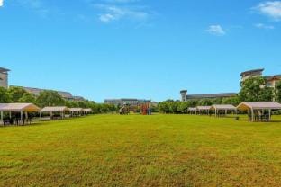 Golden Niu Lake Resort Hotel in Nanjing