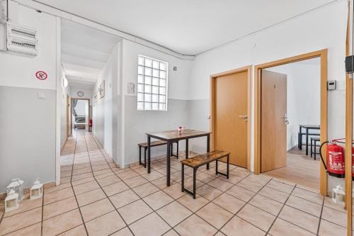 ZF02 Monteurzimmer Stuttgart - Platz fur bis zu 20 Personen im Haus - Mehr Apartments und Zimmer ver Hostel in Stuttgart