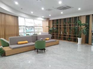 VX Hotel (Nanjing Jiangning Higher Education Mega Center Fangshan Scenic Area) Hotel in Nanjing