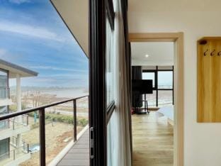 Slow Girl·Next Door Party Villa (Jintan Maoshan Dongfang Salt Lake City Scenic Area Branch) Hotel in Jiangsu