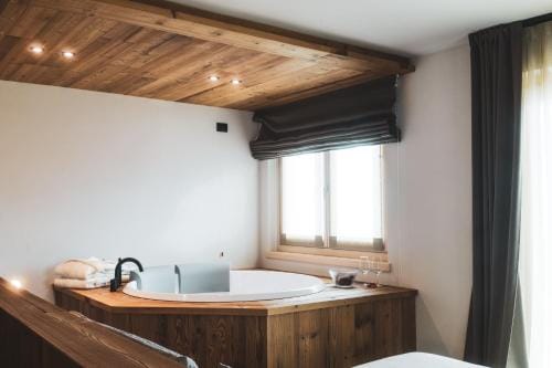 Oltre Alpine Hotel Hotel in Canton of Grisons