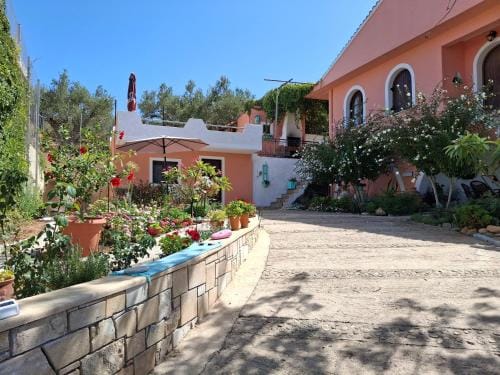 Terra Solaris Guesthouse Hotel in Crete