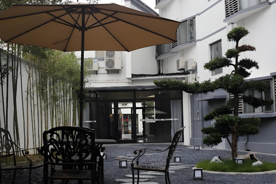 Home Inn Neo Huangshan Binjiang Road Tunxi Old Street Hotel in Zhejiang