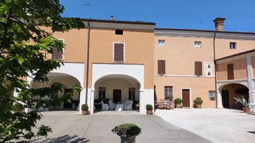 Piccola Corte Antica Hotel in Province of Brescia
