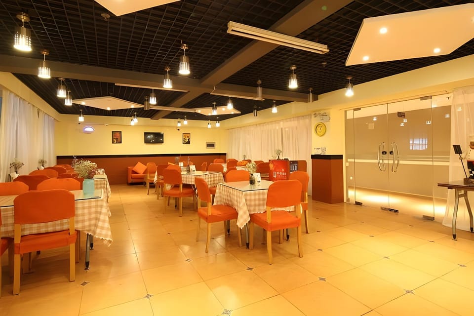 Home Inn Yangzhou Slender West Lake Wenchang Pavilion Hotel in Jiangsu