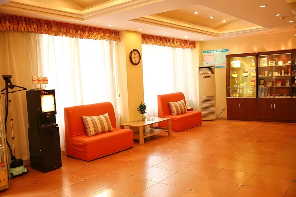 Home Inn Wuxi Nanchan Temple Sanyang Plaza Hotel in Suzhou