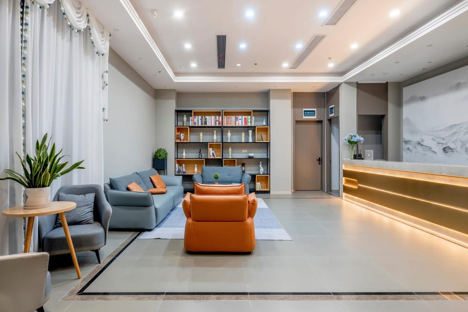 Home Inn Wuhu Nanling Zhanghe Avenue Jinjie Huafu Hotel in Zhejiang