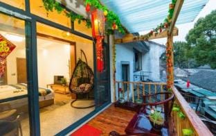 Riverside Homestay Hotel in Suzhou