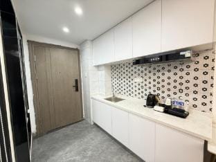 Muyi Smart Apartment Hotel (Fenghua Baolong Branch) Hotel in Zhejiang