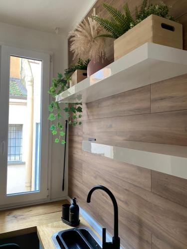 Appartamenti ModeRna - Charme & Relax in centro Hotel in Modena