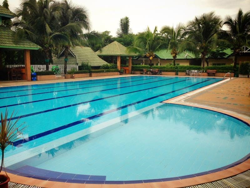 Maerim Whale Park Resort. Resort in Thailand