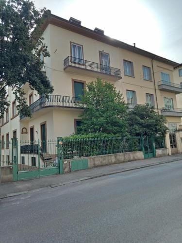 Villa Giove Rooms Hotel in Prato