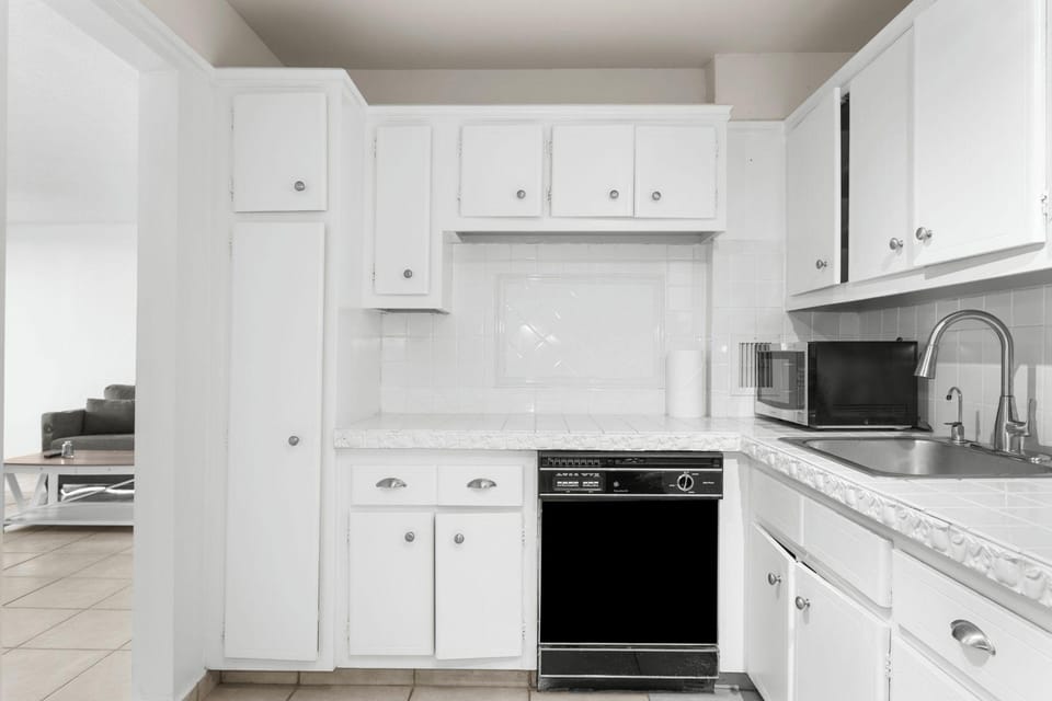 Bay Harbor Sunset Apt 3A Hotel in Surfside