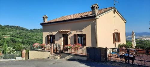 CASADILUPPE Hotel in Tuscany