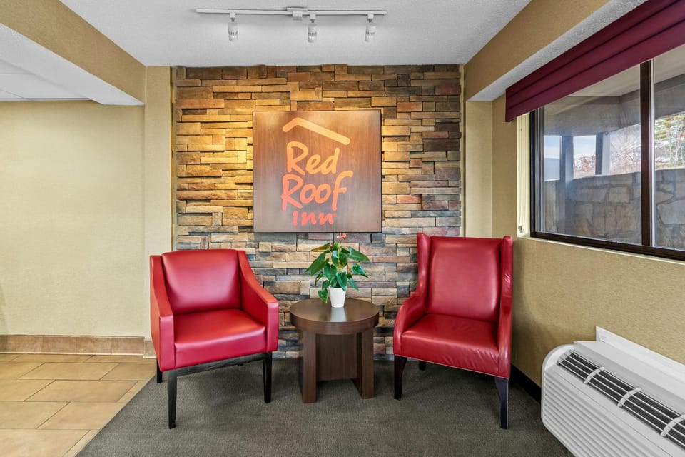 Red Roof Inn Dayton North Airport Hotel in Vandalia