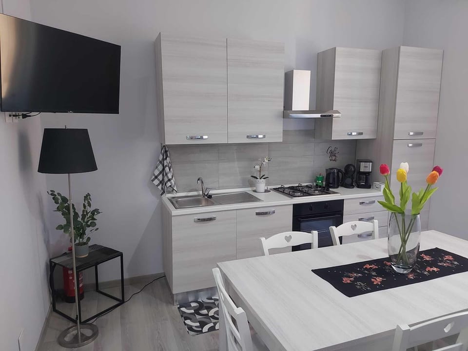 Alloggio Turistico Sea Port - Next to the Cruise Ship Free Shuttle Terminal Hotel in Civitavecchia