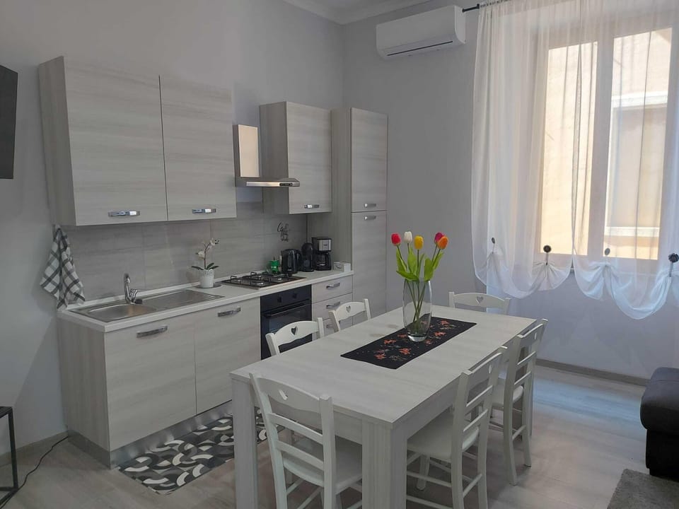 Alloggio Turistico Sea Port - Next to the Cruise Ship Free Shuttle Terminal Hotel in Civitavecchia