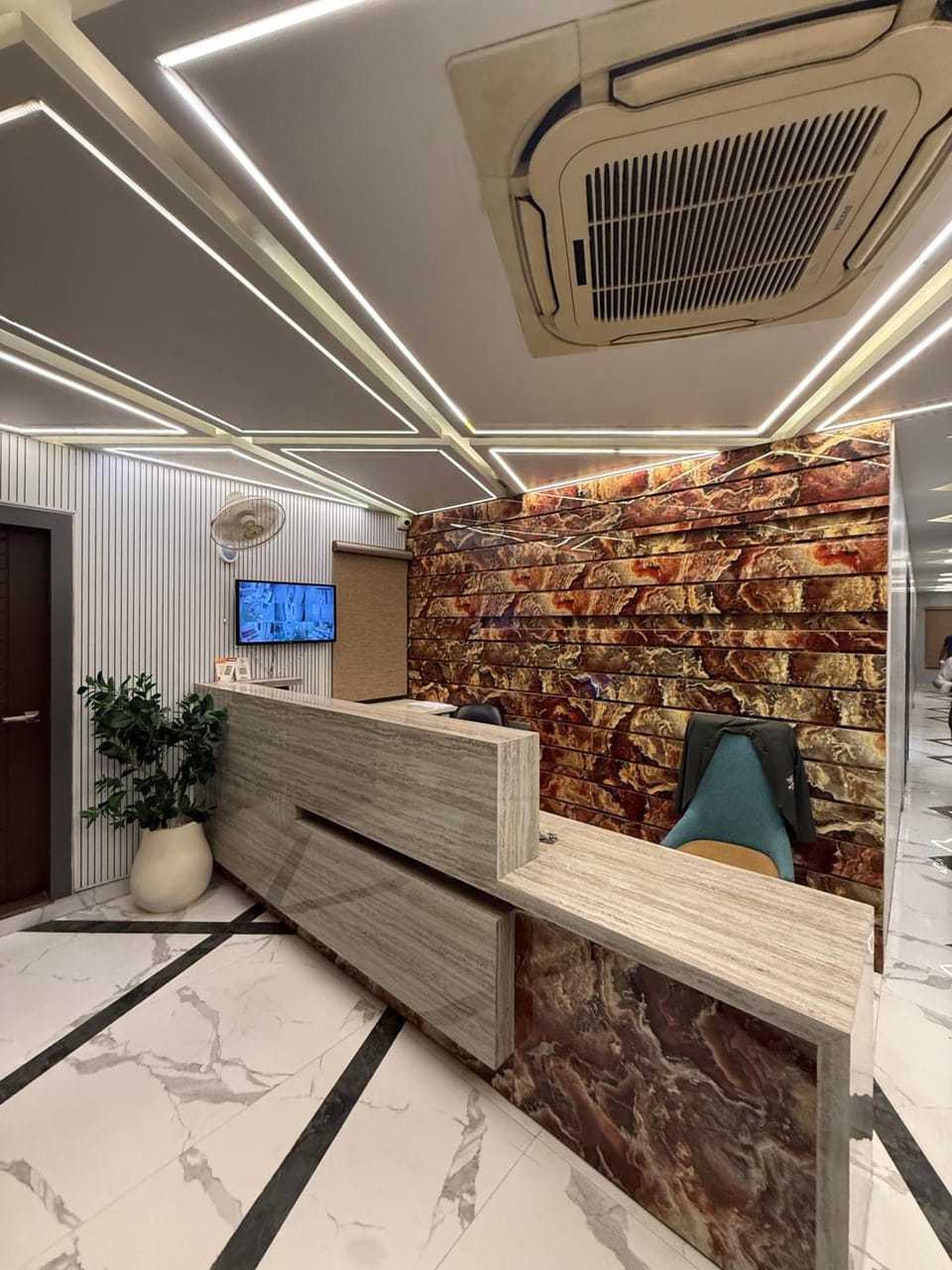 Hotel Lotus Hotel in Uttar Pradesh