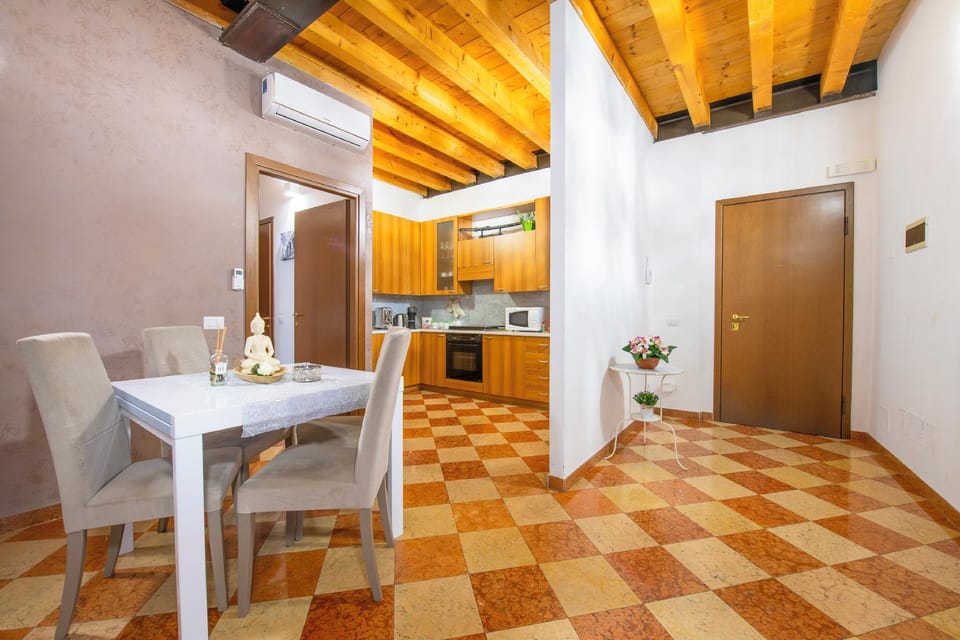 You & Me Corporation Home Verona Centro Hotel in Verona
