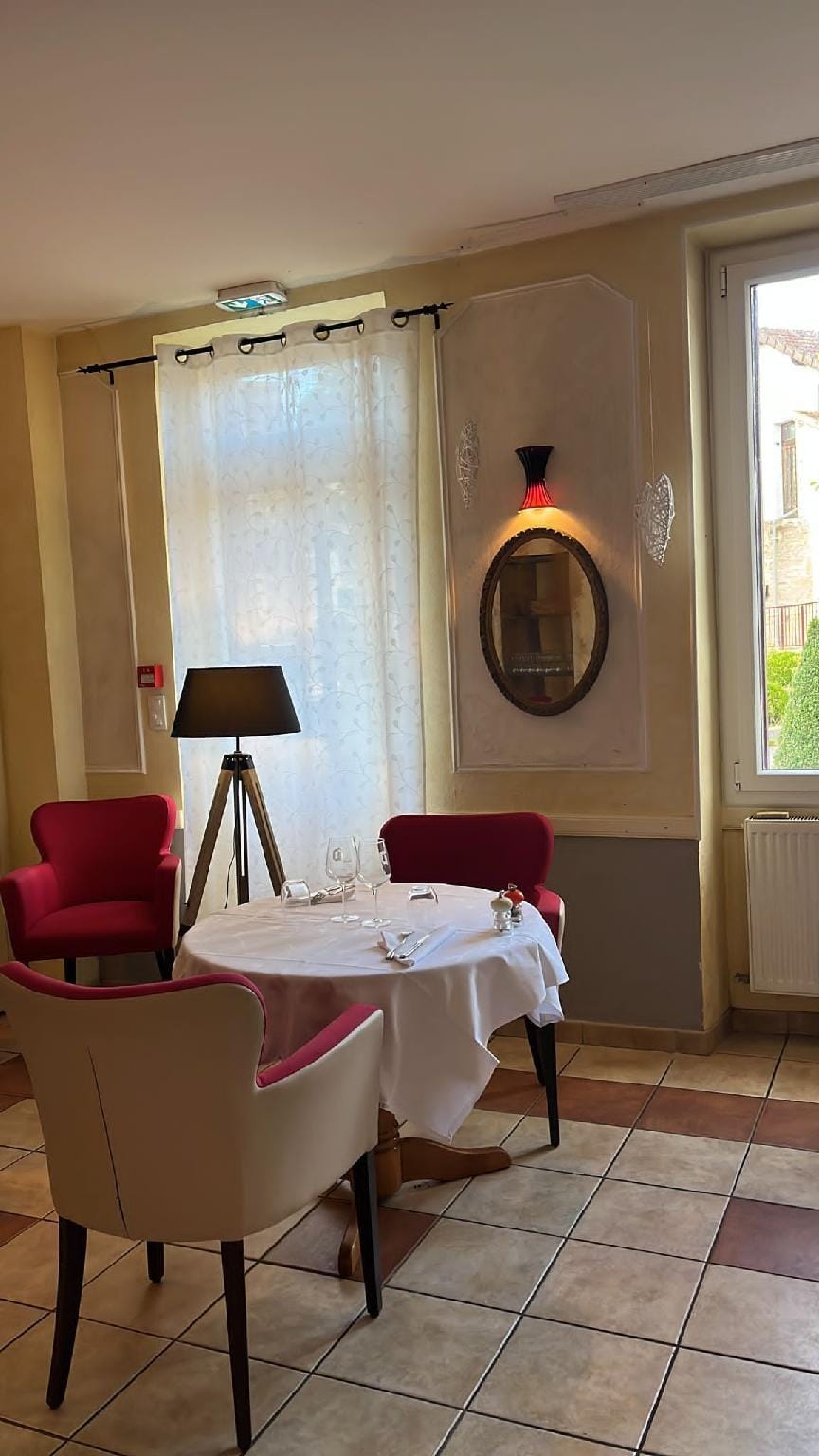 Le coeur de meaulne Hotel in Centre-Val de Loire