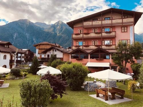 Hotel Miramonti Hotel in Pinzolo
