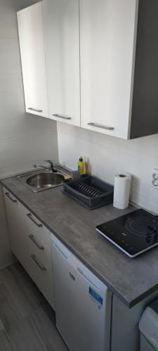 Cinema House Single & Double Rooms & Studio Apartments Hotel in Pula