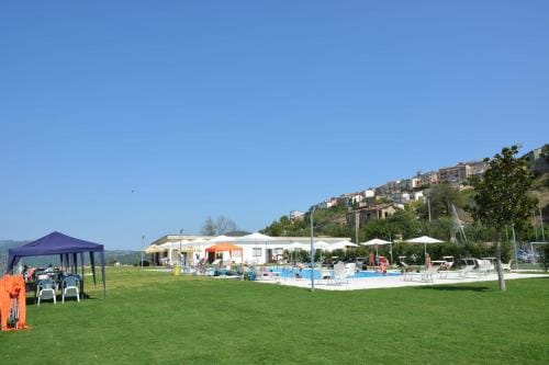 Short-Lets vista piscina Hotel in Molise, Italy