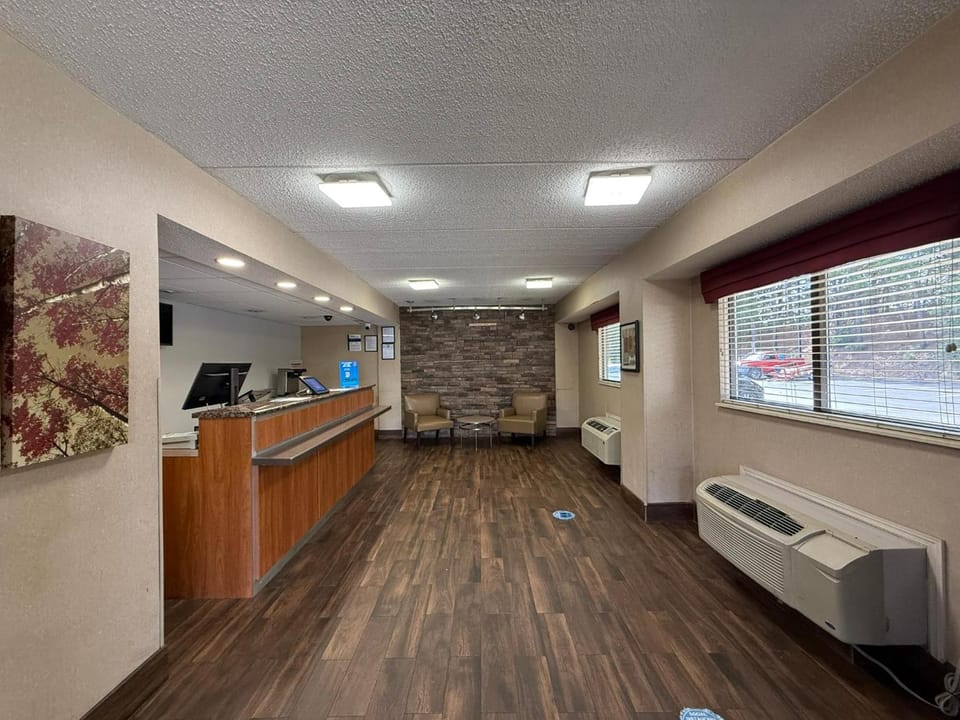 Motel 6 Atlanta Smyrna / Ballpark Hotel in Smyrna