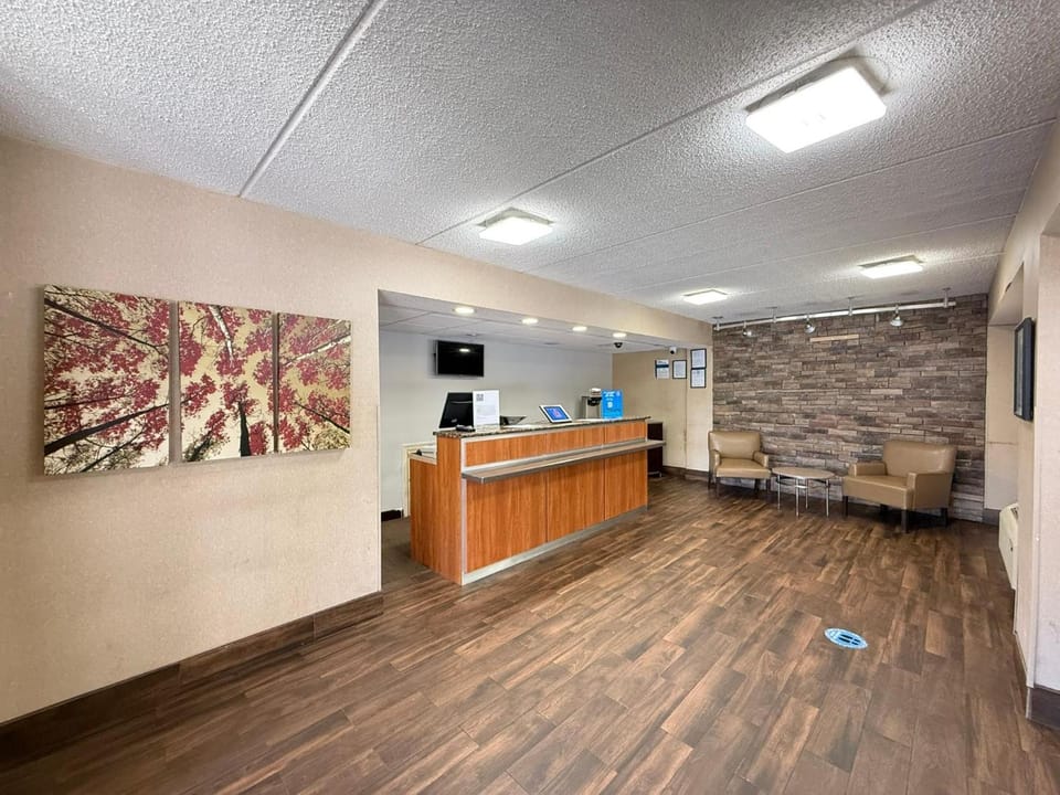 Motel 6 Atlanta Smyrna / Ballpark Hotel in Smyrna