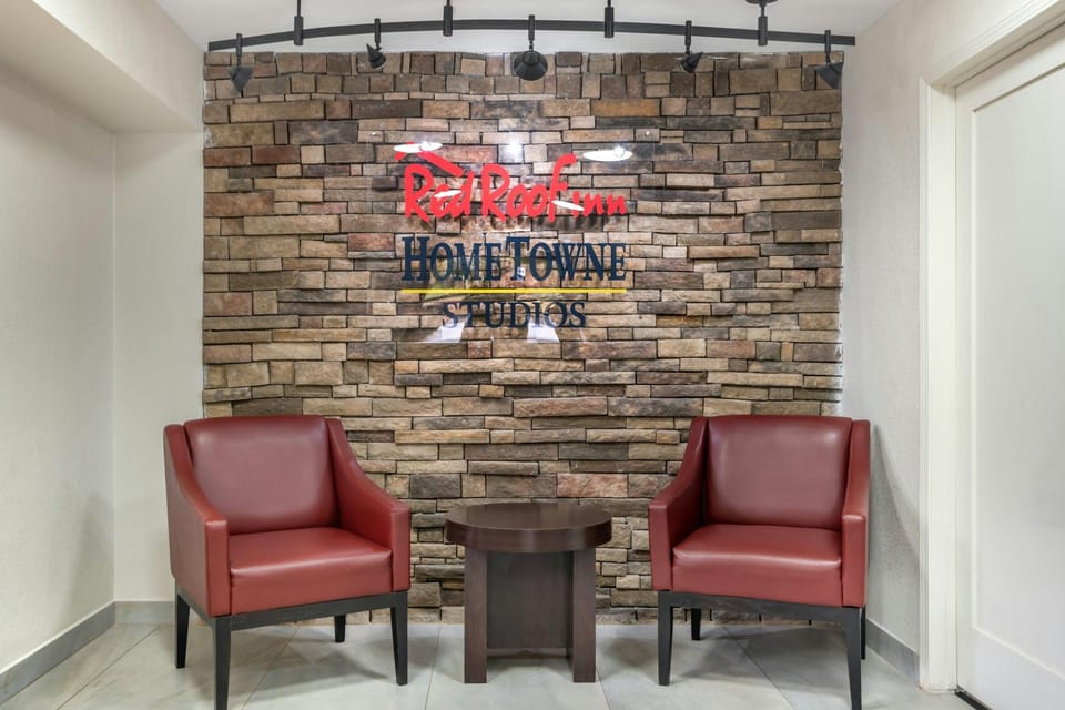 Red Roof Inn Greenville Hotel in Greenville